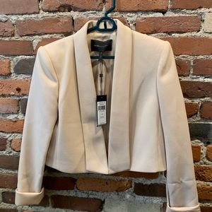 BCBG women’s blush crop blazer